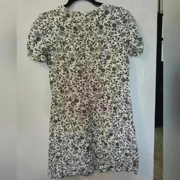 LOFT Linen blend Black and White Floral Print Shift Dress Size 2 - Picture 1 of 3